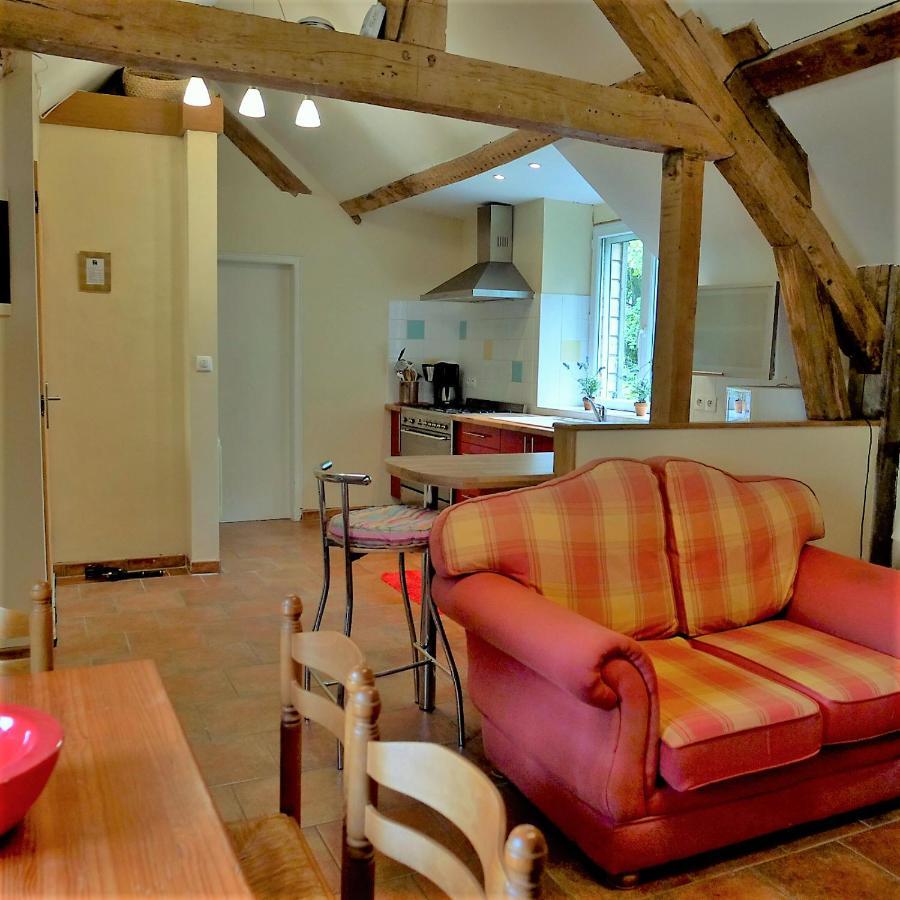 Juvigny-Val-d'AndaineLe Glycine A Manoir Sainte Cecileアパートメント エクステリア 写真