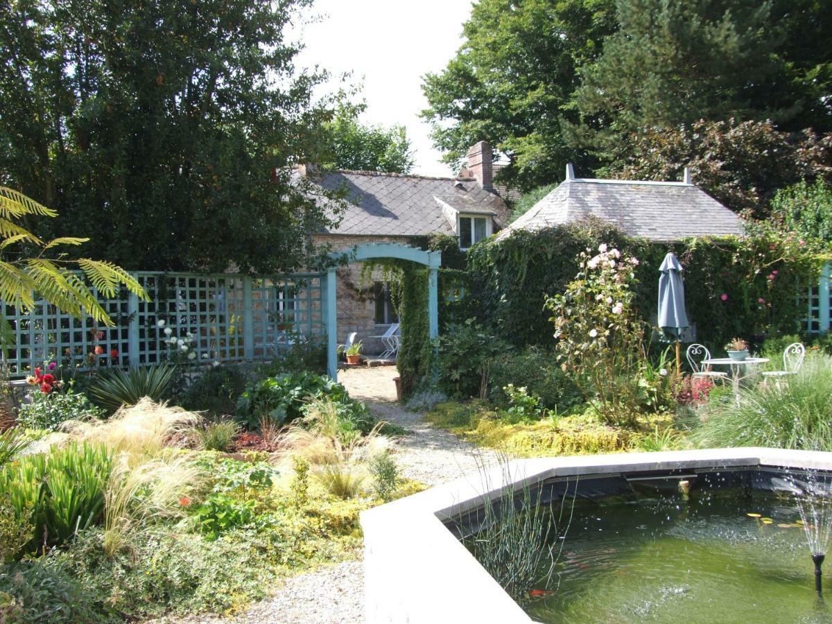 Juvigny-Val-d'AndaineLe Glycine A Manoir Sainte Cecileアパートメント エクステリア 写真