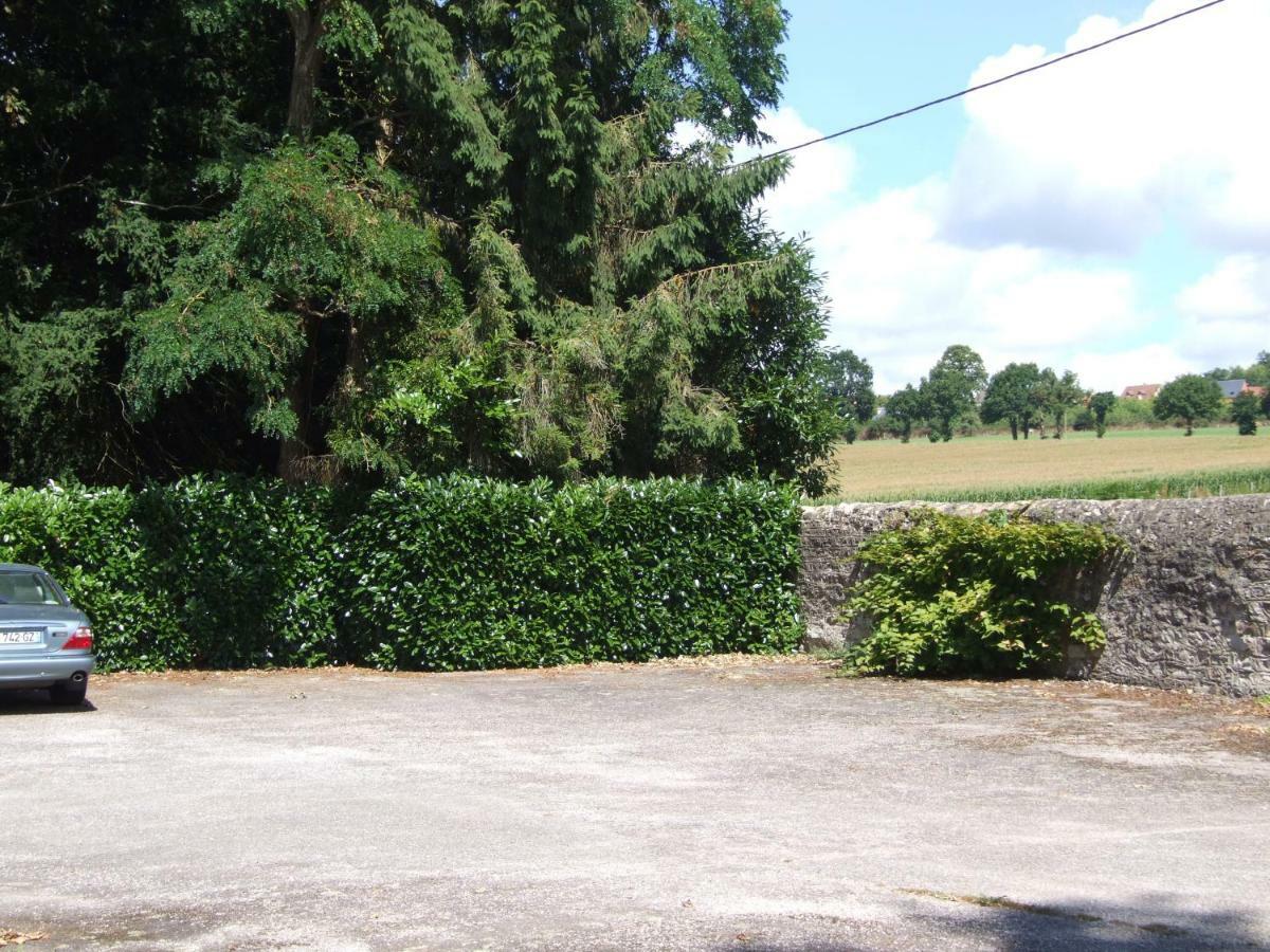 Juvigny-Val-d'AndaineLe Glycine A Manoir Sainte Cecileアパートメント エクステリア 写真